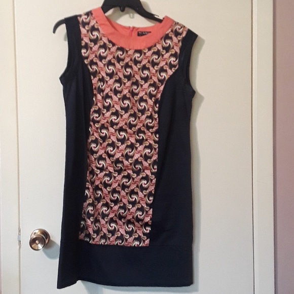Dress - Picture 1 of 2